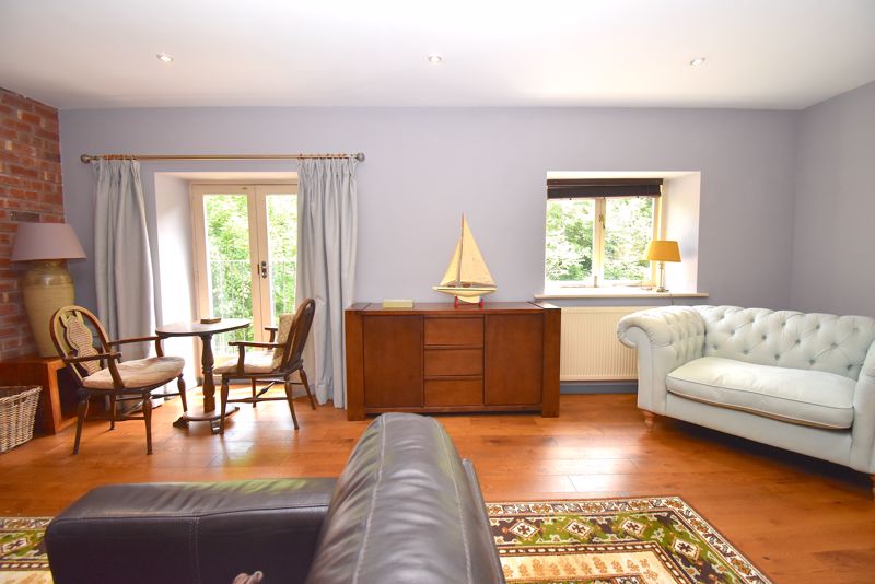 Living Room- click for photo gallery